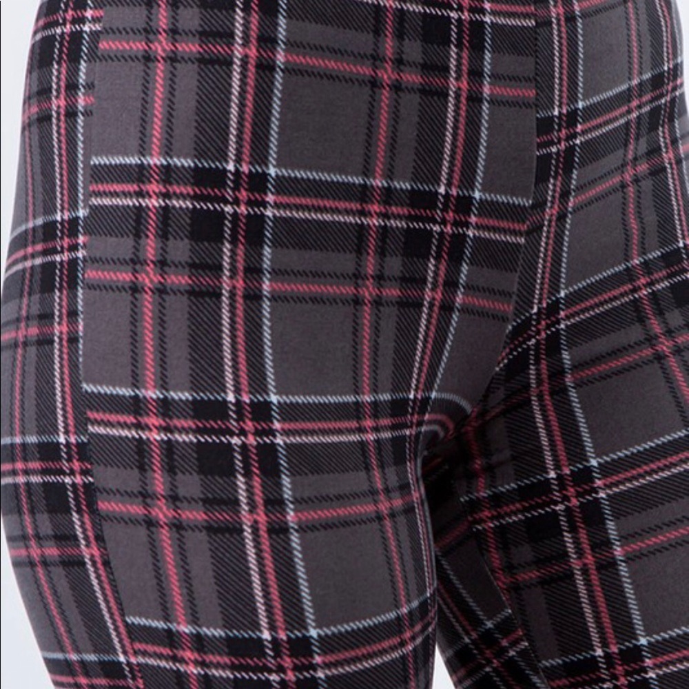 Clothes - Picture 6 of 6